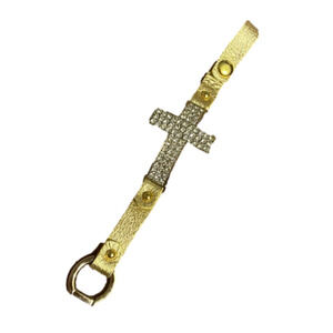 3/$30✨ Gold cross bracelet​